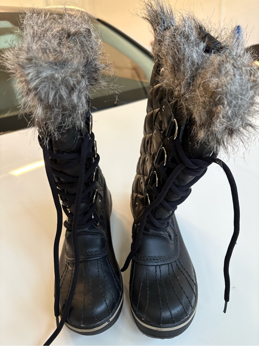 Sorel Women's Black Faux Fur Lace-Up Winter Boots